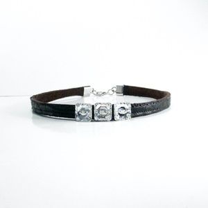 Choker Necklace with Swarovski Crystals